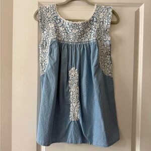 Mi Golondrina Blue and White Flores Embroidered Blouse XS